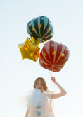 Bild in Galerie-Betrachter laden, Folienballon Sternenkugel, 75 cm
